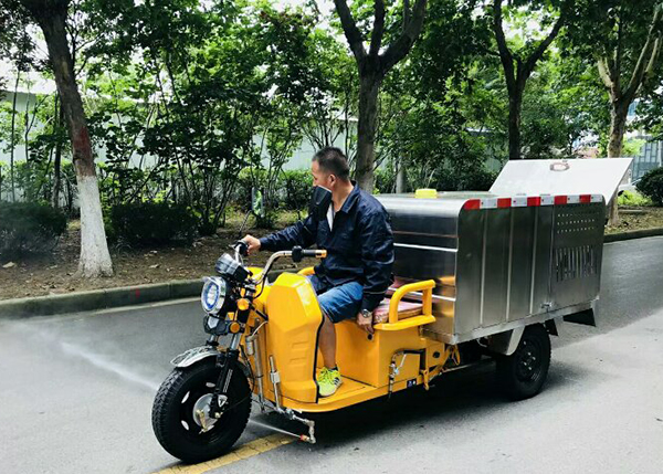 高壓清洗車在雨天使用后需要保養